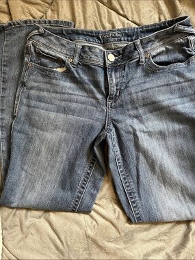 Maurices Light Blue Skinny Jeans - Faded Wash
